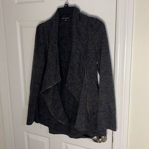 Sweater that zips up!